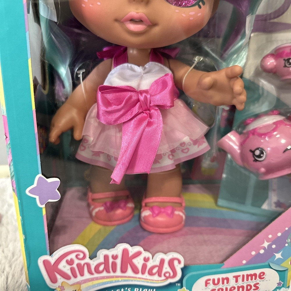 Brand new Kindi Kids Fun Time Friends - Pre-School Play Doll Bella Bow  NIB - Picture 3 of 7